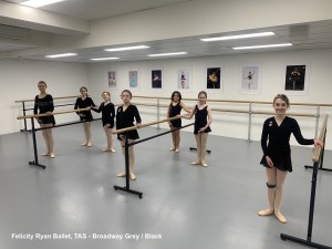 Felicity Ryan Ballet Grey Broadway Barres 300x225