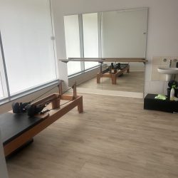 MWB Barre Mirror with reformer machine
